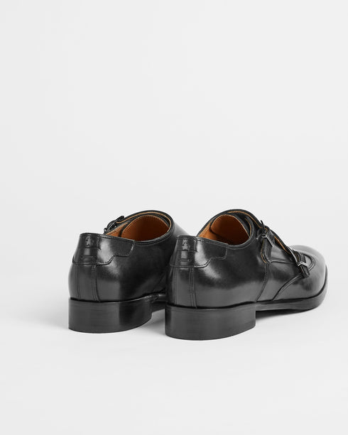 Men's leather black shoes